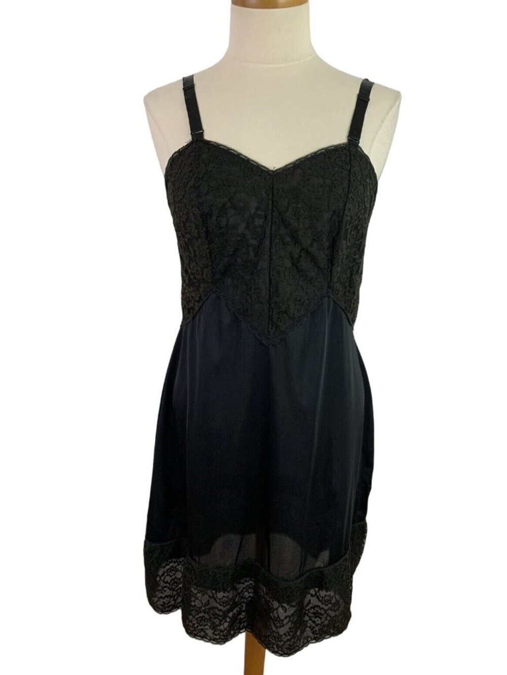 Vintage Aristocraft by Superior Women's 38 Black Full Slip Lace Trim Nylon
